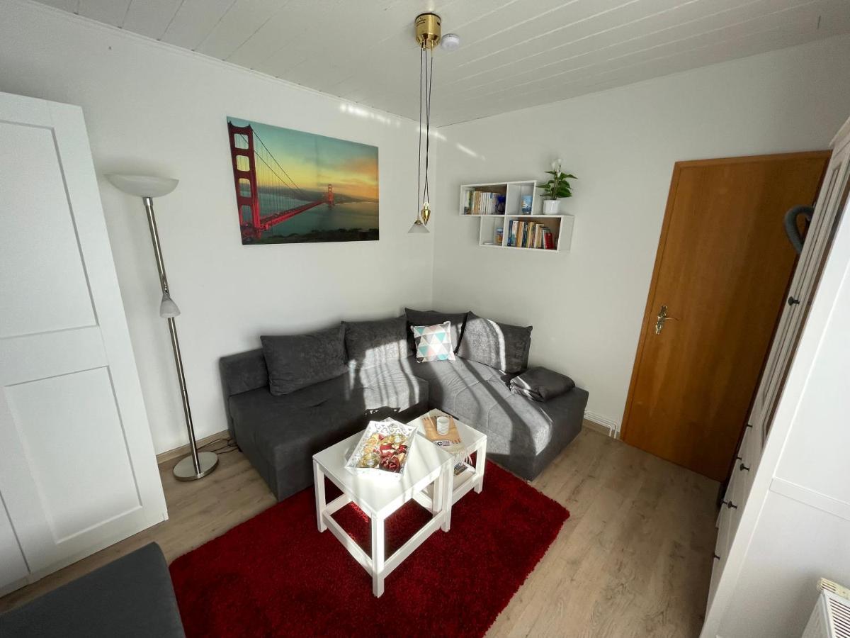 Schoener Ferienbungalow Umgeben Von Natur Und Nicht Weit Zur Ostsee Neubukow Luaran gambar